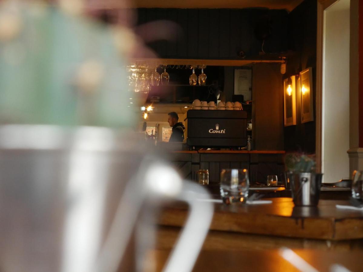 The Fox And Hounds Hotel Whittlebury Bagian luar foto